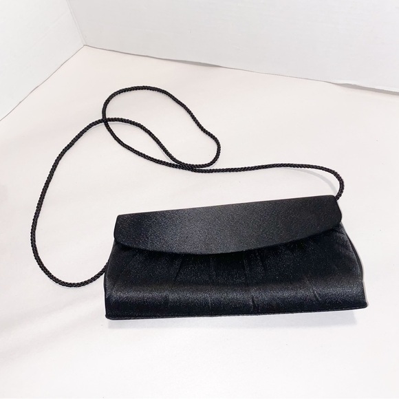 Seventeen Black Clutch PurseWith Straps - Picture 1 of 5